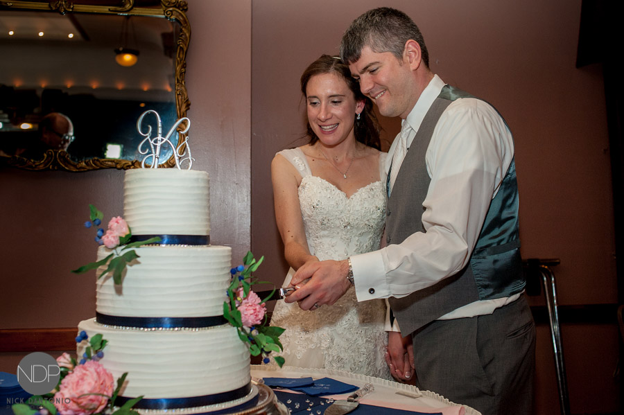 58-Old Library Inn - Olean Wedding Photos-Blog_© NDP