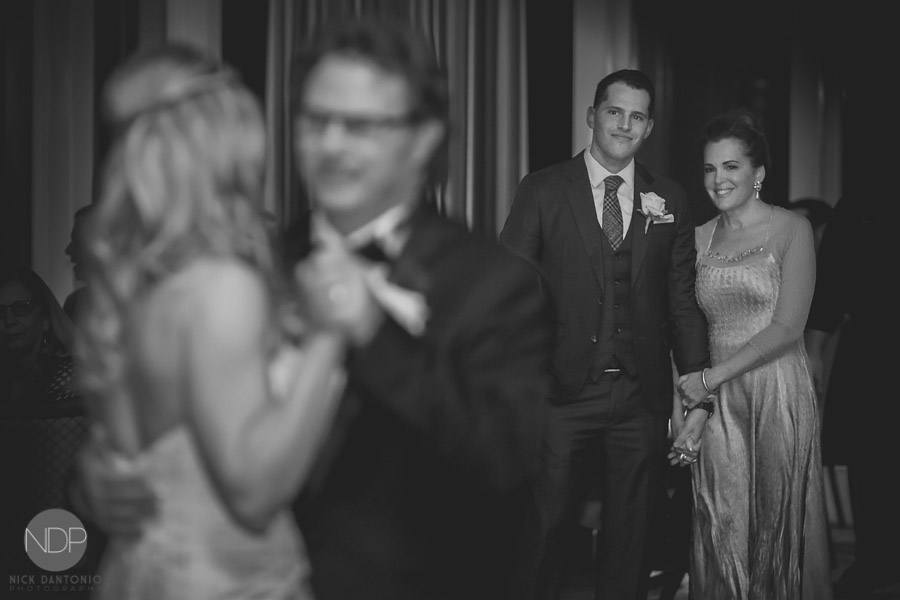 71-Lake of Isles Wedding Photos-Blog_© NDP 2014