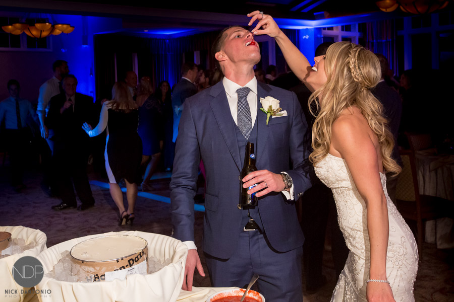 77-Lake of Isles Wedding Photos-Blog_© NDP 2014