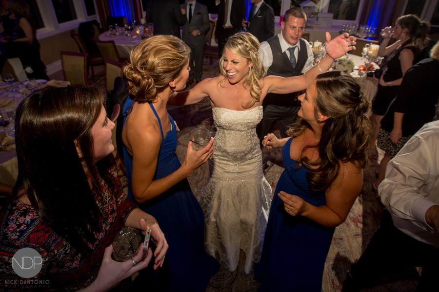 80-Lake of Isles Wedding Photos-Blog_© NDP 2014