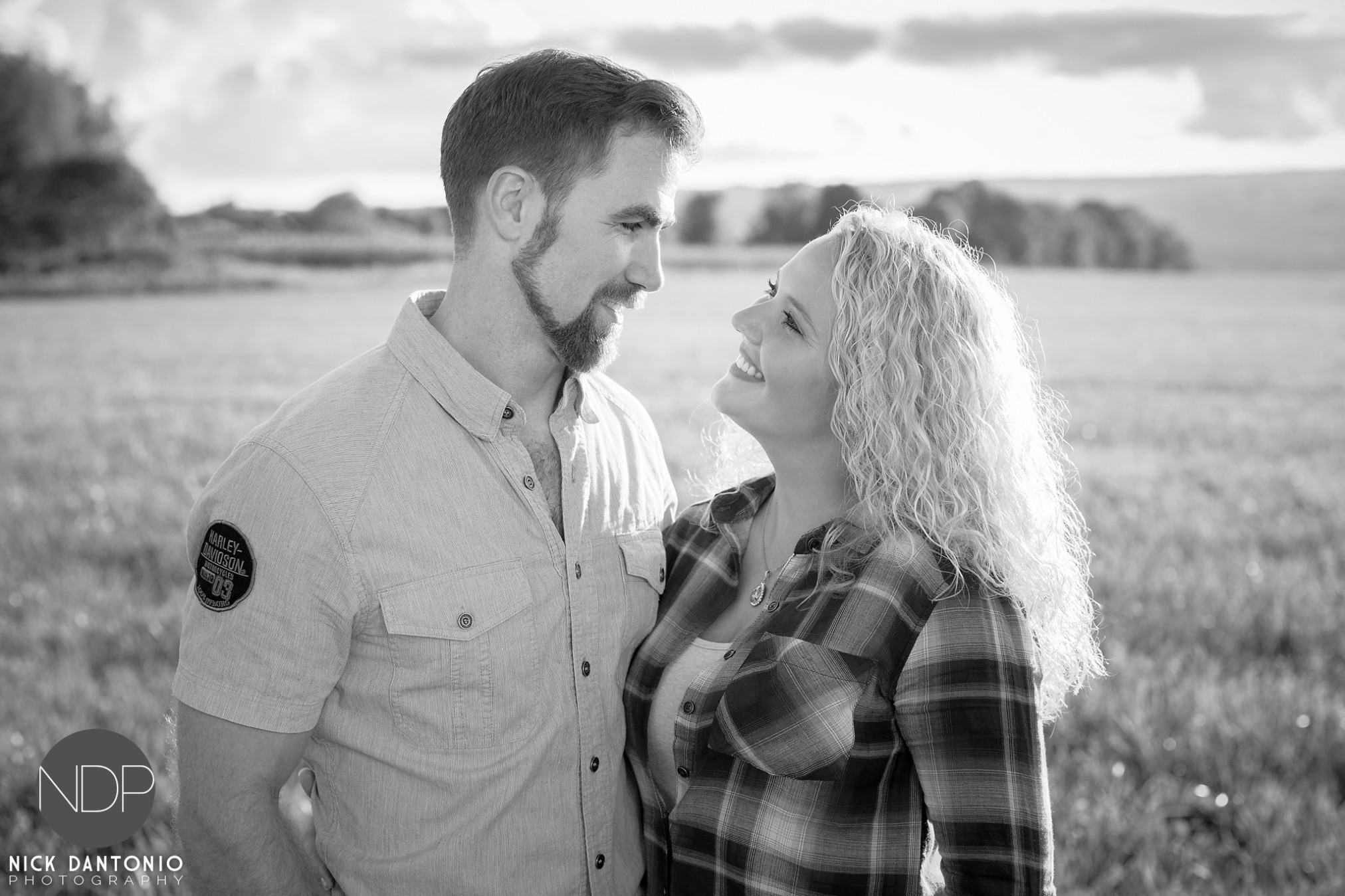 07-warsaw-sunset-engagement-photos