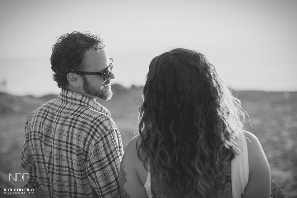 09-Buffalo Hamburg Beach Engagement Photo