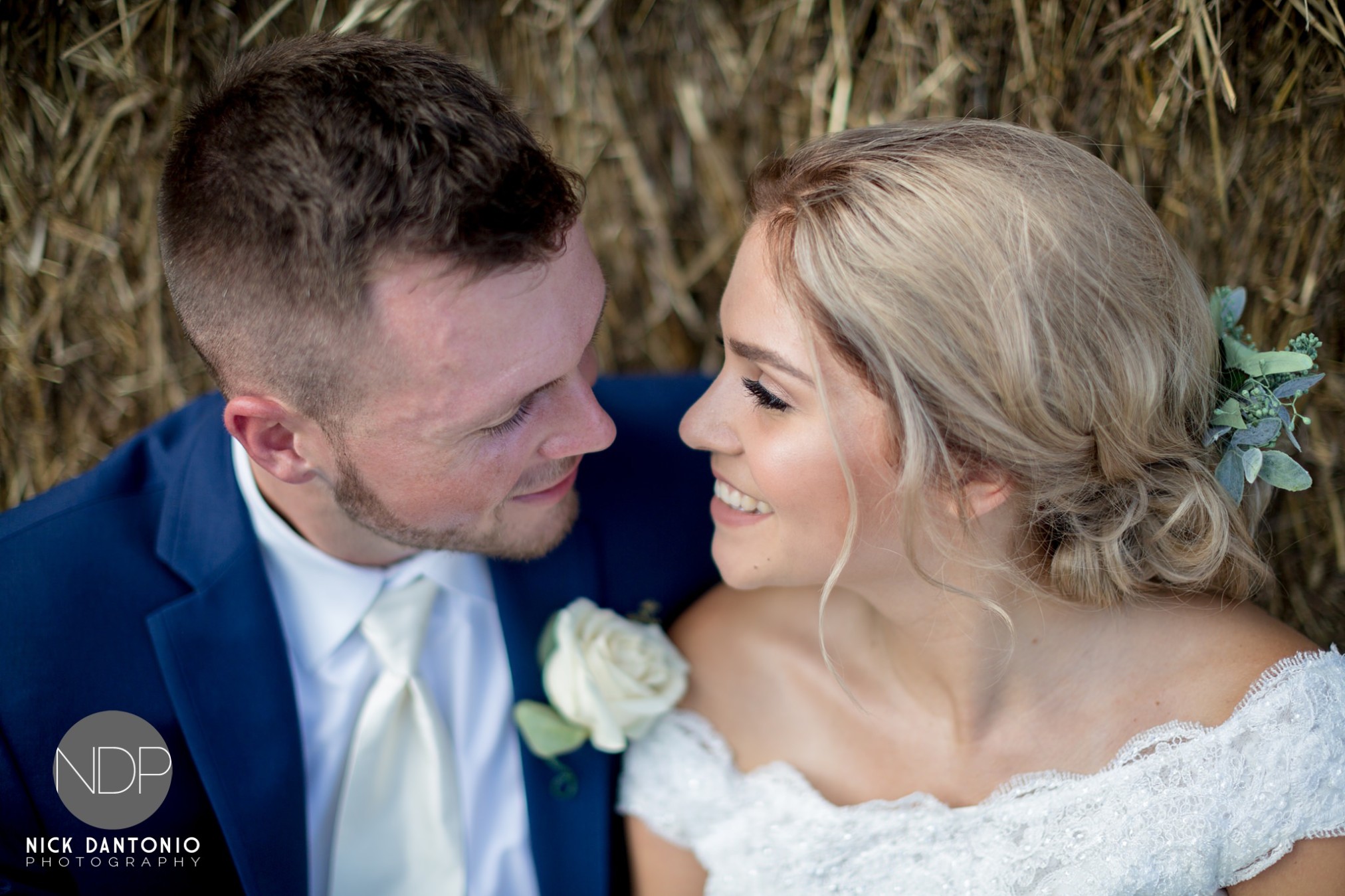 16-Pumpkin Farm Wedding Photos