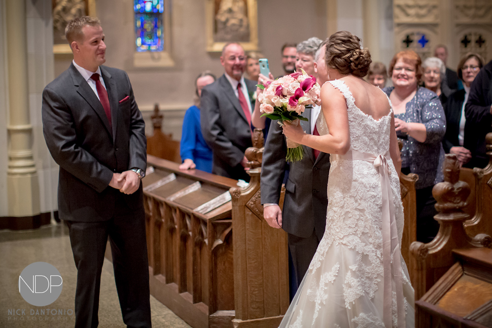 17-St. Joseph University Parish Wedding-Blog_© NDP 2016