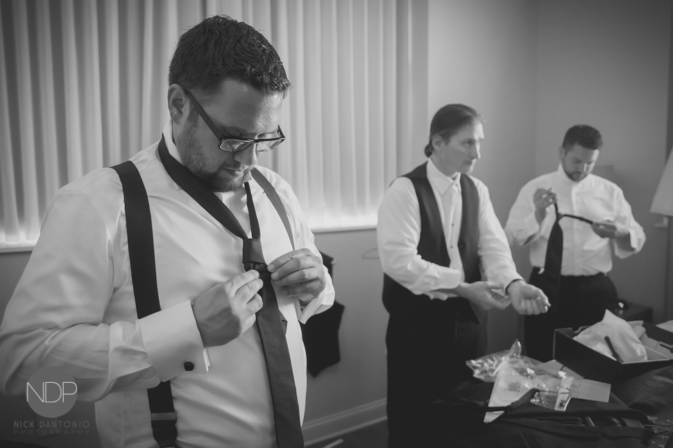 20-Foundry Suites Buffalo Wedding Photos-Blog_© NDP 2015