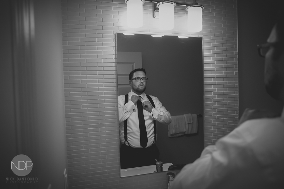 21-Foundry Suites Buffalo Wedding Photos-Blog_© NDP 2015