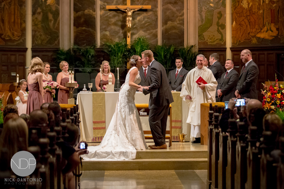 23-St. Joseph University Parish Wedding-Blog_© NDP 2016