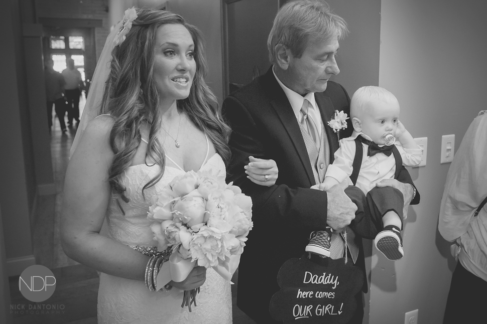 24-Foundry Suites Buffalo Wedding Photos-Blog_© NDP 2015
