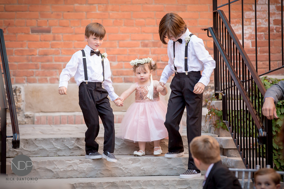 25-Foundry Suites Buffalo Wedding Photos-Blog_© NDP 2015