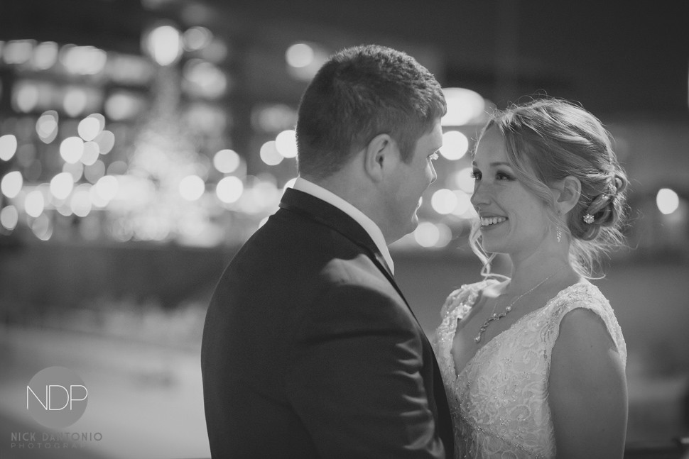 28-Canalside Buffalo Wedding Photos-Blog_© NDP 2016