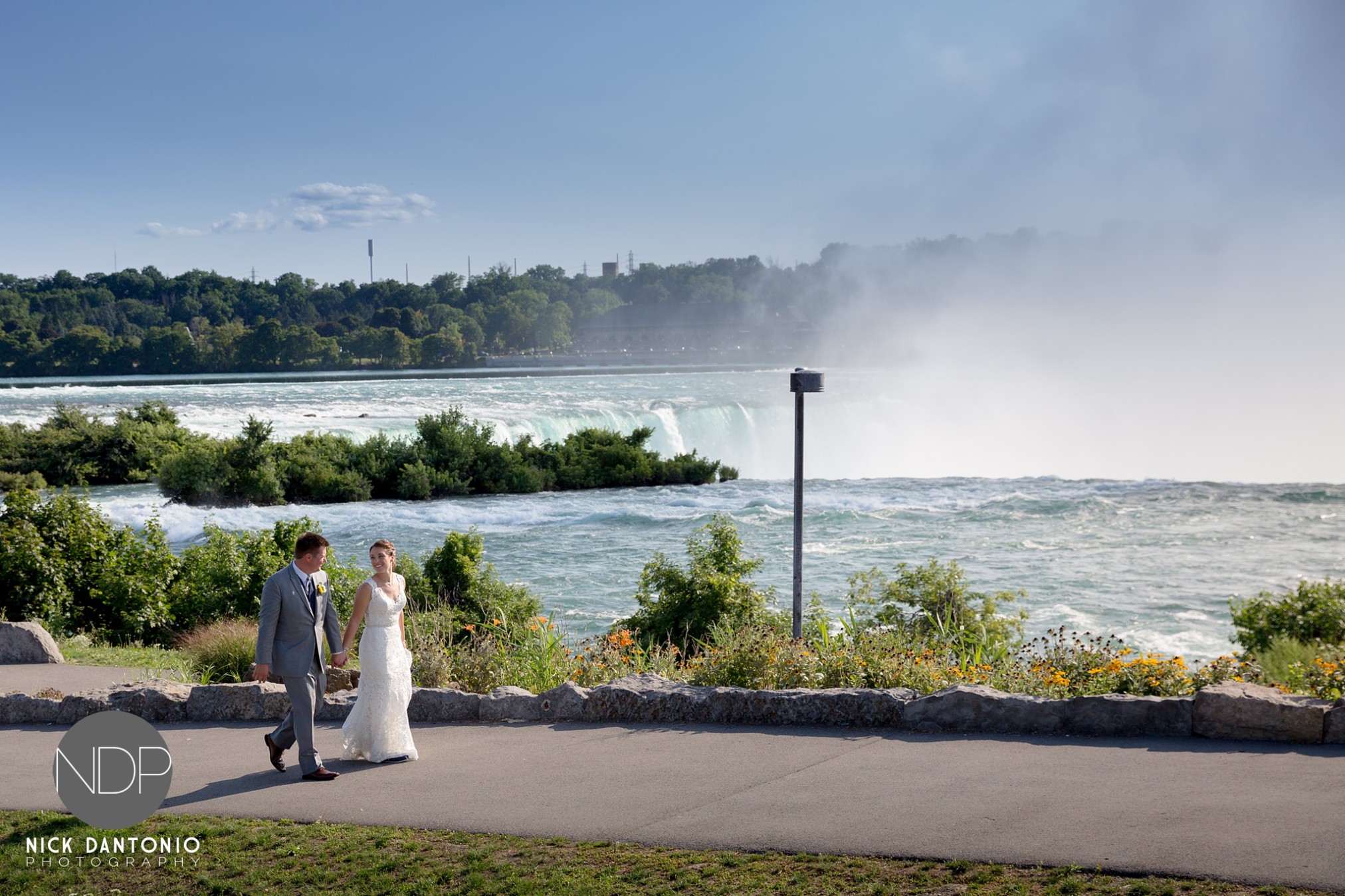 30-Niagara Falls Wedding