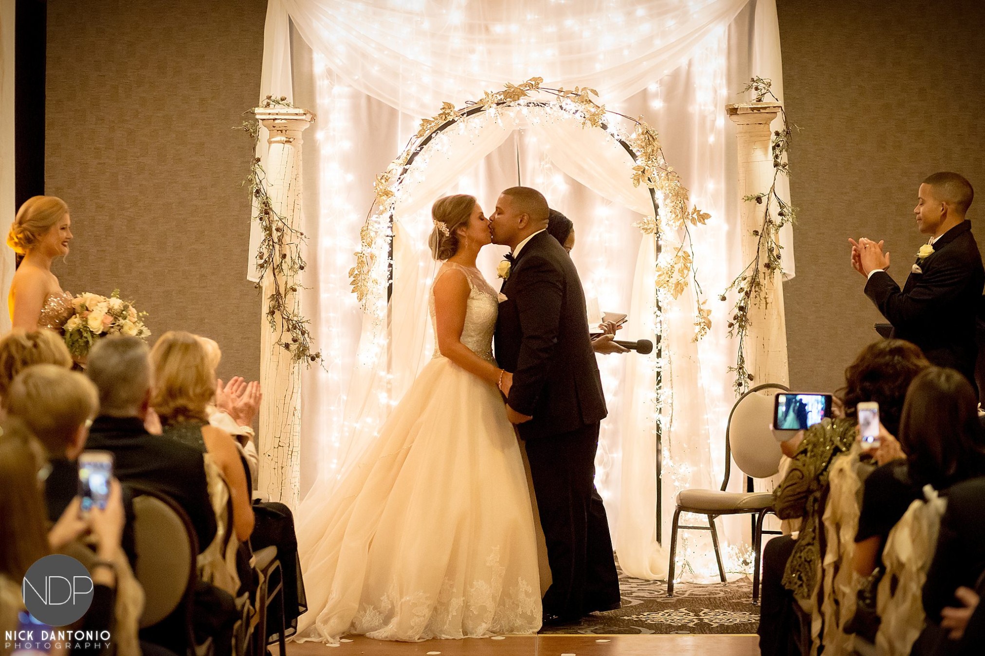 35-woodcliff-hotel-and-spa-wedding-ceremony