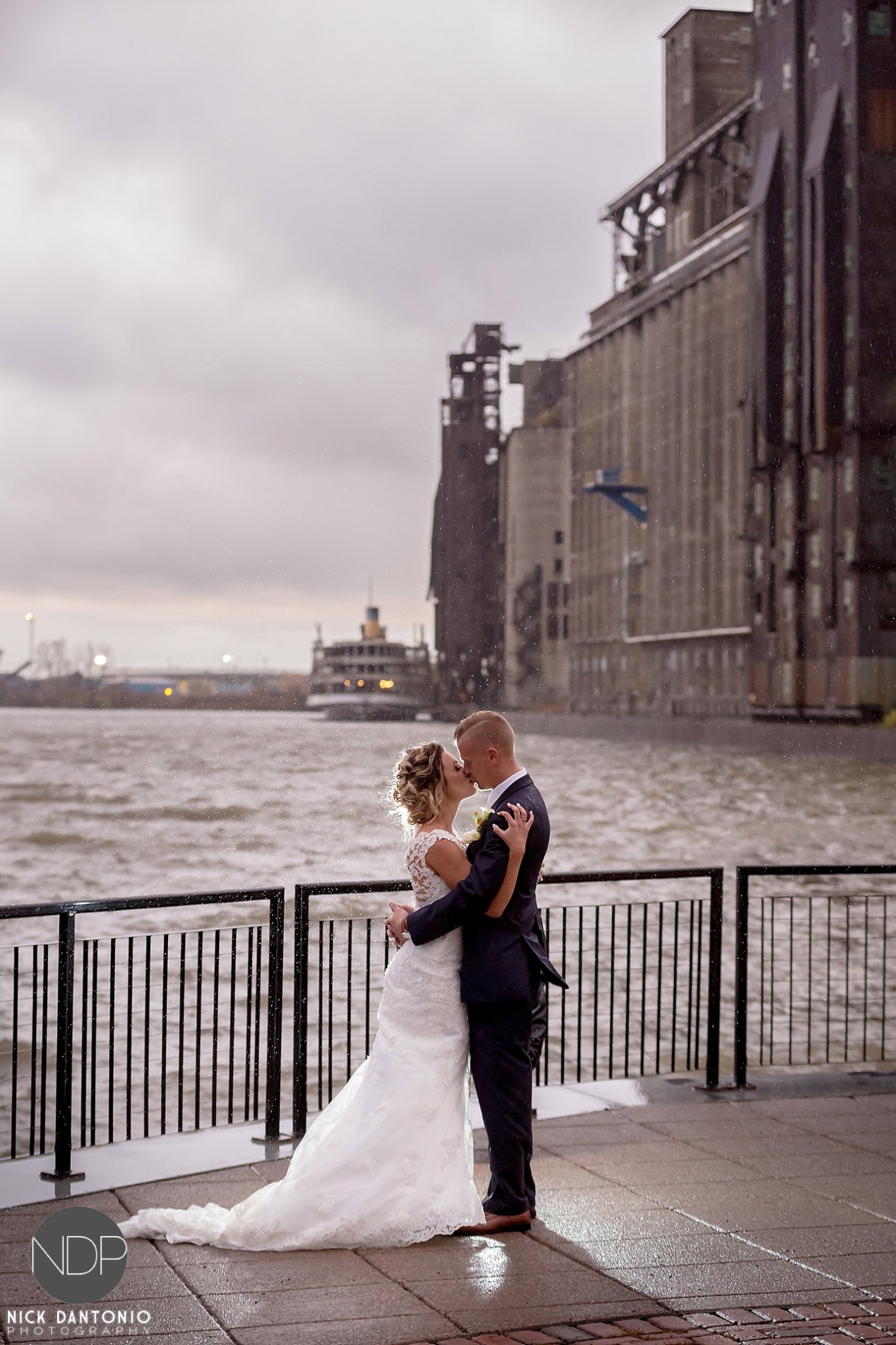 37-buffalo-silo-wedding