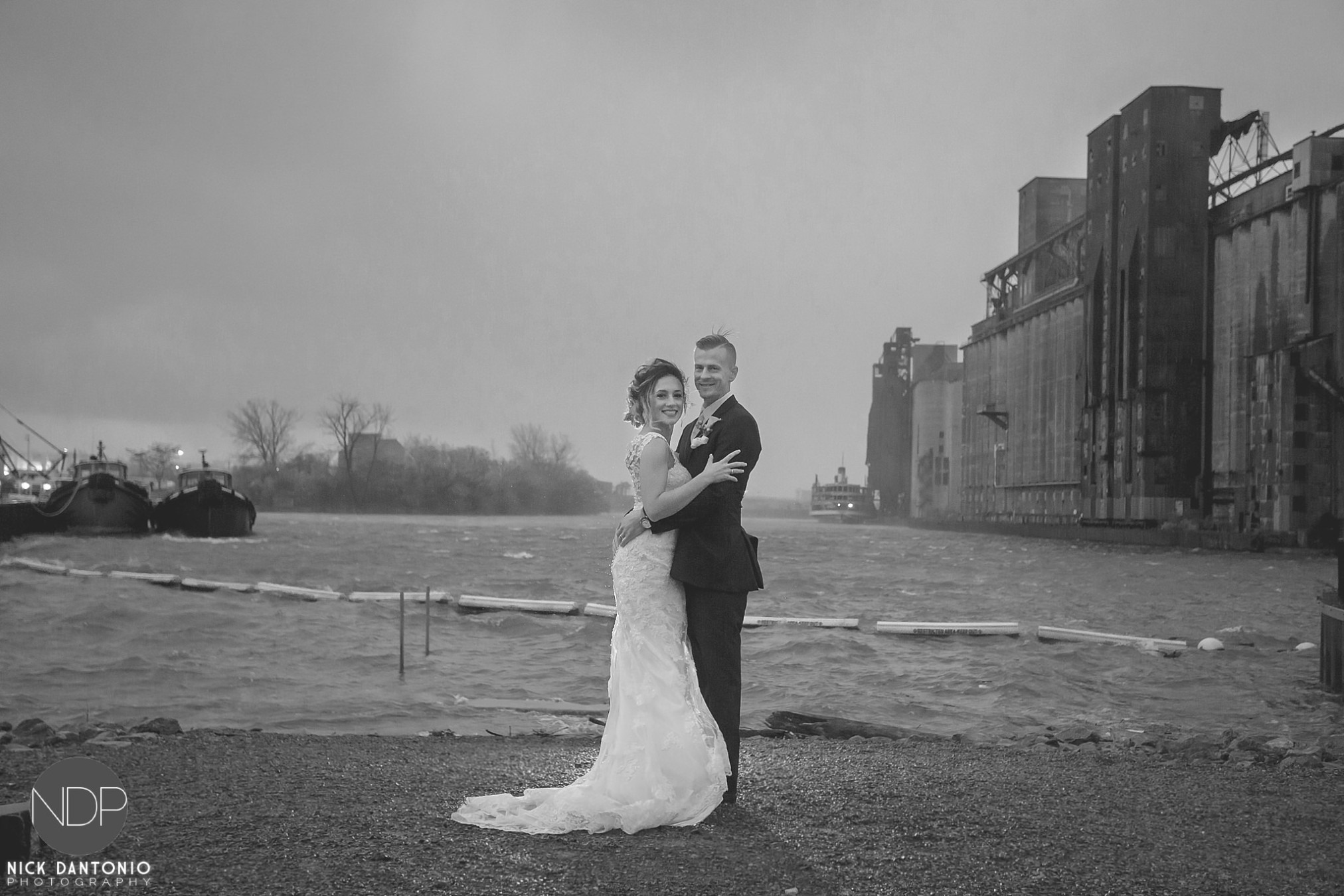 39-buffalo-silo-wedding