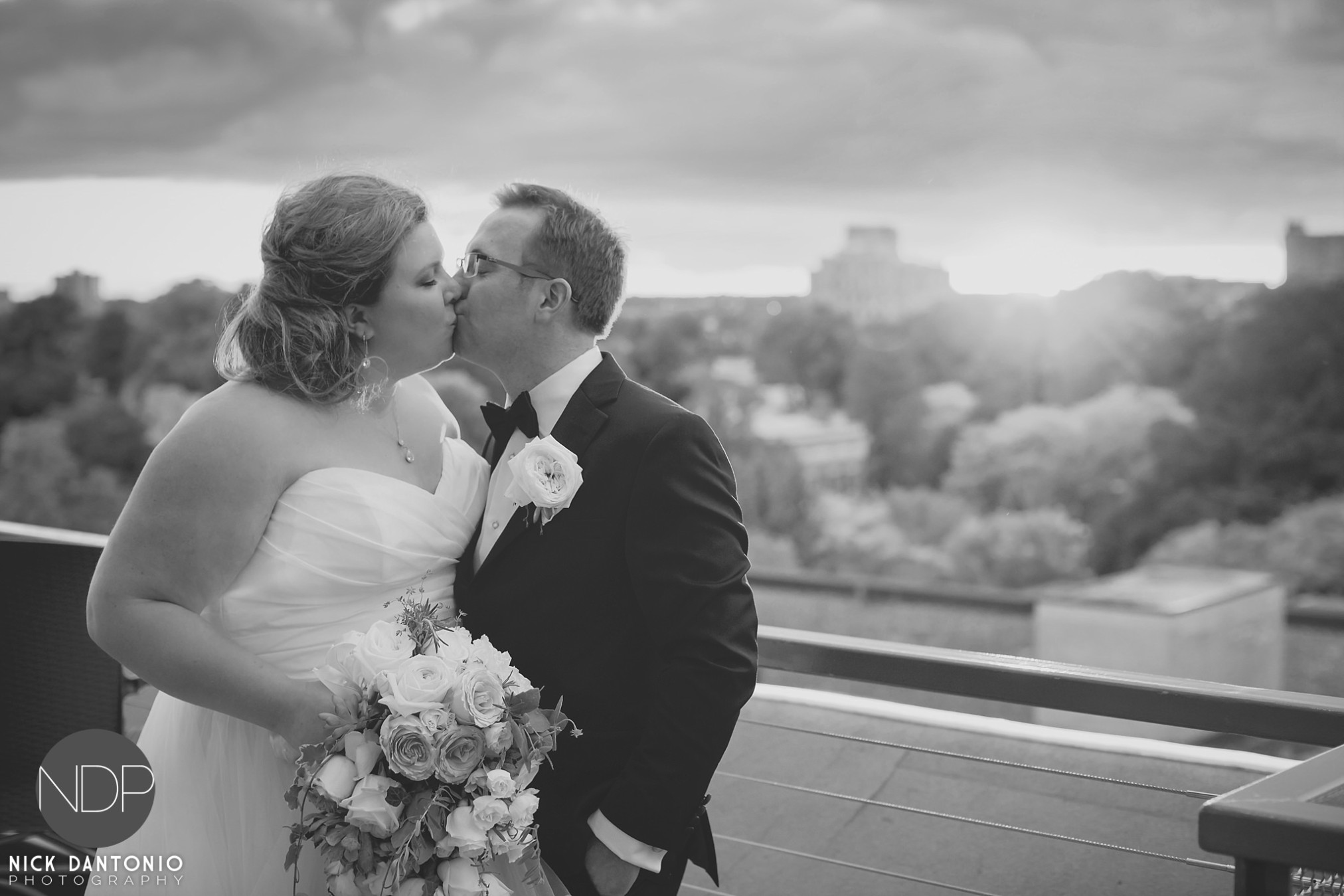 51-strathallan-sunset-wedding-photos