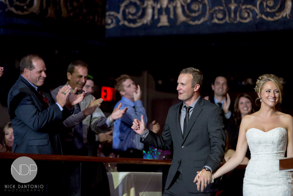 52-The Rapids Theatre Wedding Reception-Blog_© NDP 2016