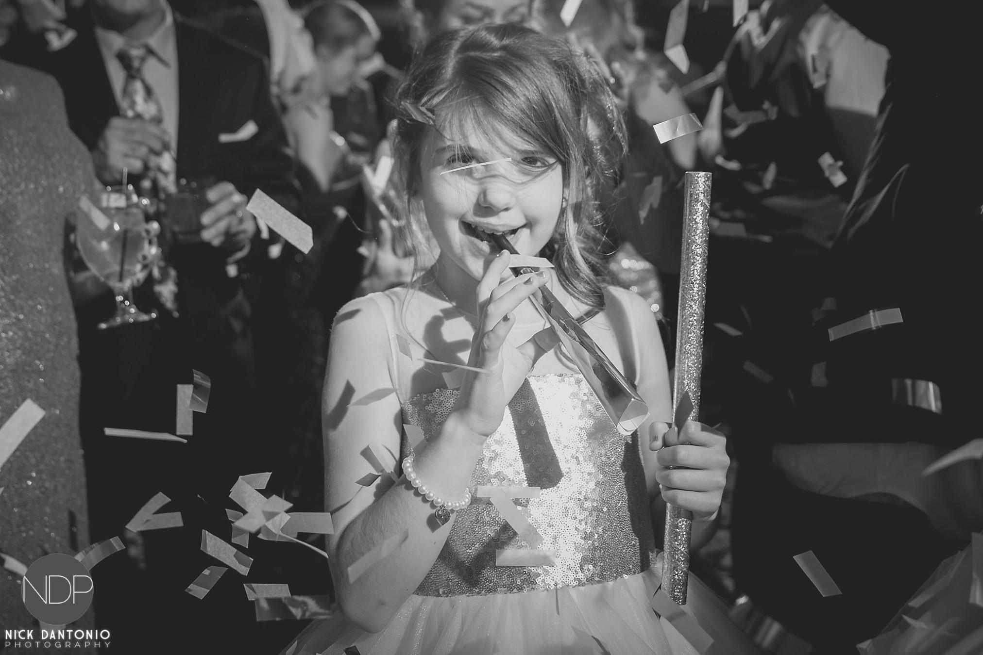 61-woodcliff-hotel-and-spa-new-years-eve-confetti