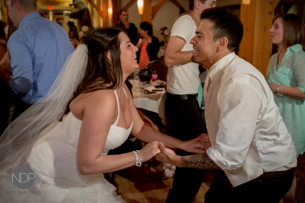 72-Hidden Valley Reception Dancing Photos-970-Blog_© NDP 2015